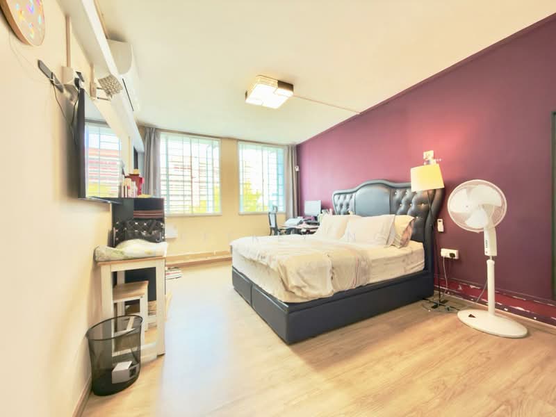 157 Yung Loh Road HDB Flat For Sale at S$ 608,888 | PropertyGuru Singapore - Bedroom