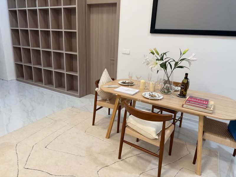 K Suites, 21 Lorong K Telok Kurau, 4 Bedrooms, 1,087 sqft, Apartment For Rent, by Julian Neo, 500100155 - Dining Room - PropertyGuru.com.sg