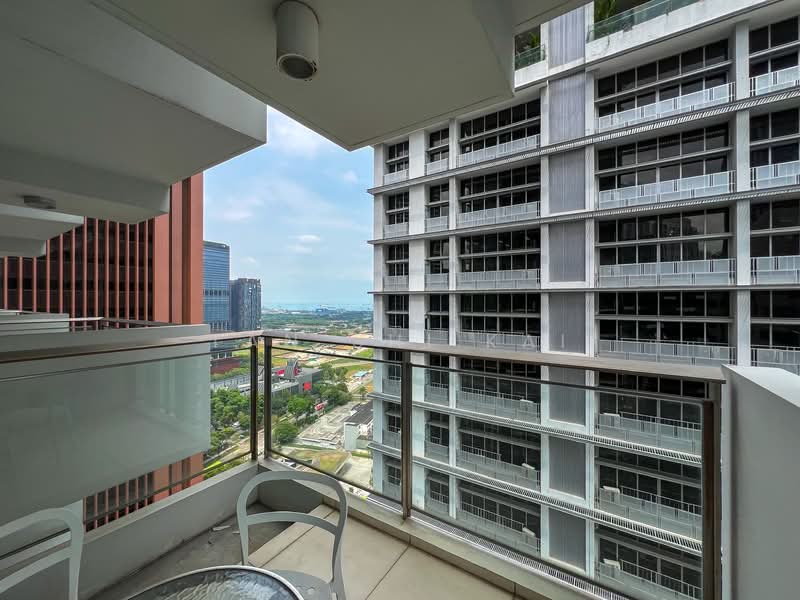 Lumiere Apartment For Sale at S$ 1,000,000 | PropertyGuru Singapore - Balcony