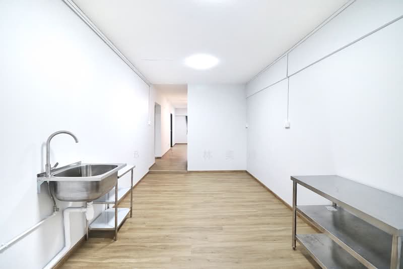 213 Ang Mo Kio Avenue 3, 213 Ang Mo Kio Avenue 3, 3 Bedrooms, 883 sqft, HDB Flat For Rent, by Bee 林美玲, 500100159 - Kitchen - PropertyGuru.com.sg