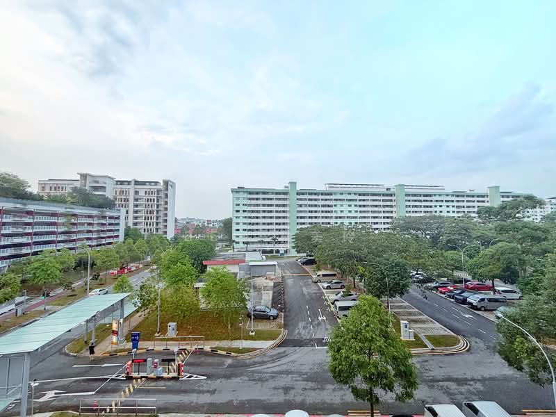 213 Ang Mo Kio Avenue 3, 213 Ang Mo Kio Avenue 3, 3 Bedrooms, 883 sqft, HDB Flat For Rent, by Bee 林美玲, 500100159 - Unblocked - PropertyGuru.com.sg