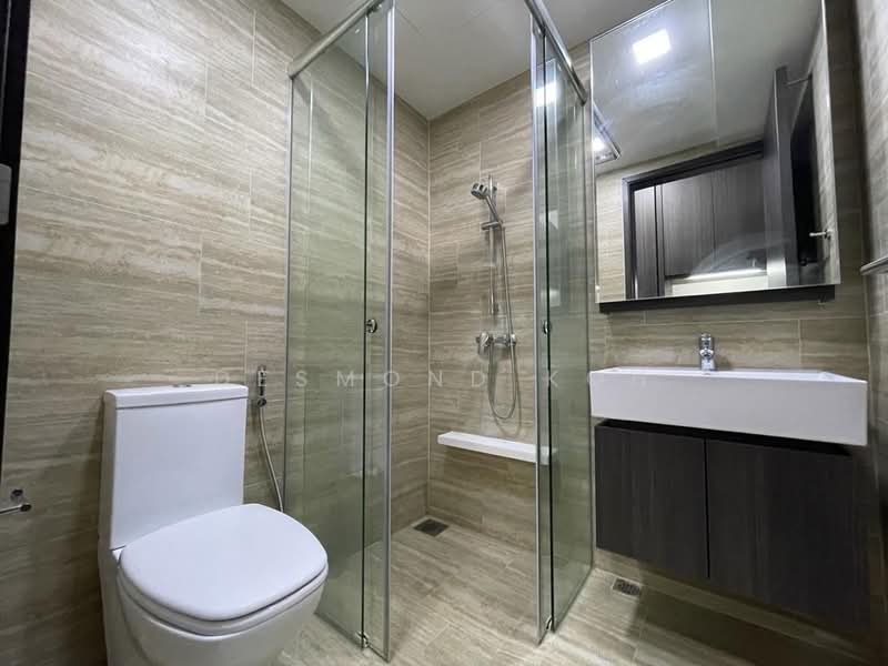 North Park Residences Condominium For Sale at S$ 1,280,000 | PropertyGuru Singapore - Bathroom