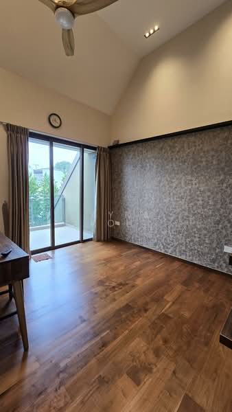 Parksuites Condominium For Sale at S$ 2,780,000 | PropertyGuru Singapore - Balcony