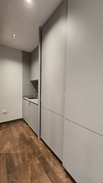 Parksuites Condominium For Sale at S$ 2,780,000 | PropertyGuru Singapore - Interior