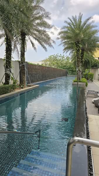 Parksuites Condominium For Sale at S$ 2,780,000 | PropertyGuru Singapore - Pool