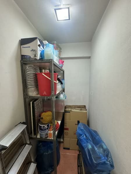 655 Woodlands Ring Road HDB Flat For Sale at S$ 548,000 | PropertyGuru Singapore - Store Room