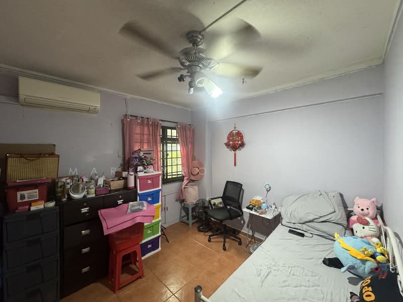 655 Woodlands Ring Road HDB Flat For Sale at S$ 548,000 | PropertyGuru Singapore - Common Bedroom 1