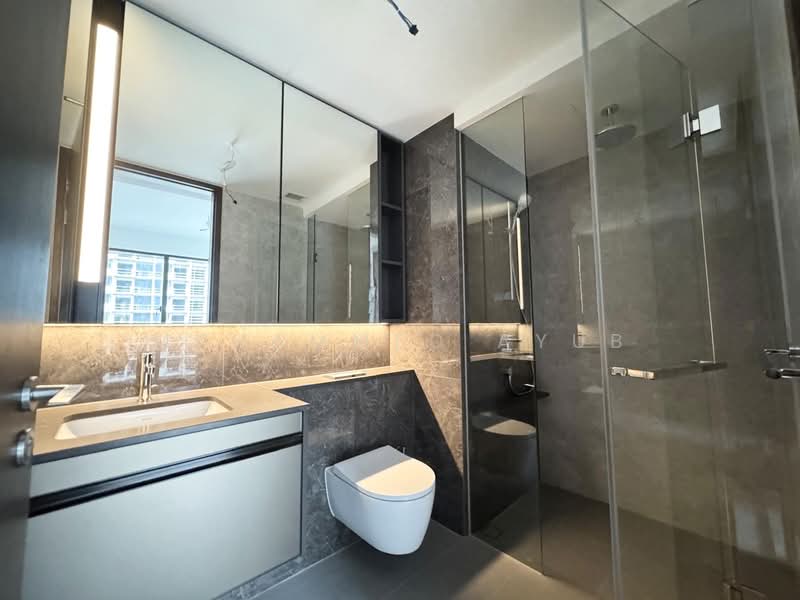Tembusu Grand, 98 Jalan Tembusu, 2 Bedrooms, 743 sqft, Condominium For Rent, by Muhammed Ayub, 500100166 - Bathroom - PropertyGuru.com.sg
