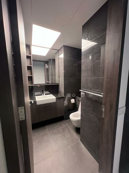 The M, 30 Middle Road, Studio, 409 sqft, Condominium For Rent, by Myra Goh, 500100168 - Bathroom - PropertyGuru.com.sg