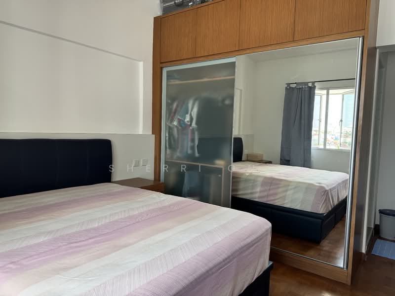 116 Lengkong Tiga HDB Flat For Sale at S$ 1,200,000 | PropertyGuru Singapore - Bedroom