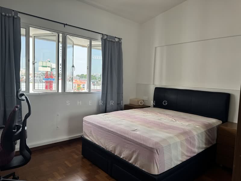 116 Lengkong Tiga HDB Flat For Sale at S$ 1,200,000 | PropertyGuru Singapore - Bedroom