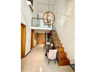 For Rent - Pollen & Bleu