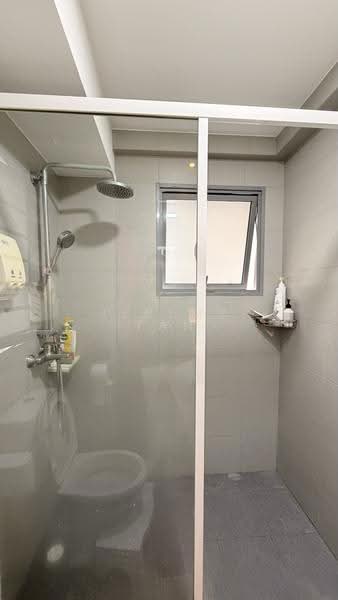 138A Yuan Ching Road, 138A Yuan Ching Road, Boon Lay / Jurong / Tuas, 3 Bedrooms, 958 sqft, HDB Flat For Sale, by Jeremy Tan, 500100180 - Bathroom - PropertyGuru.com.sg