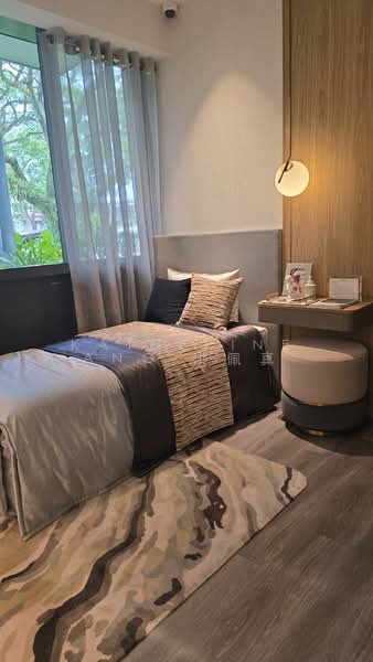 The LakeGarden Residences Condominium For Sale at S$ 2,693,000 | PropertyGuru Singapore - Bedroom