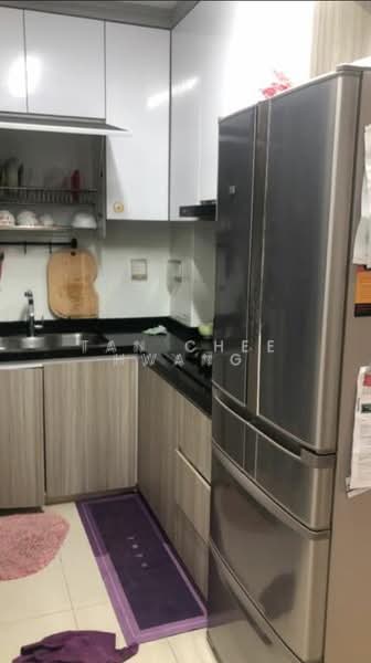 438C Bukit Batok West Avenue 8 HDB Flat For Sale at S$ 518,000 | PropertyGuru Singapore - Kitchen