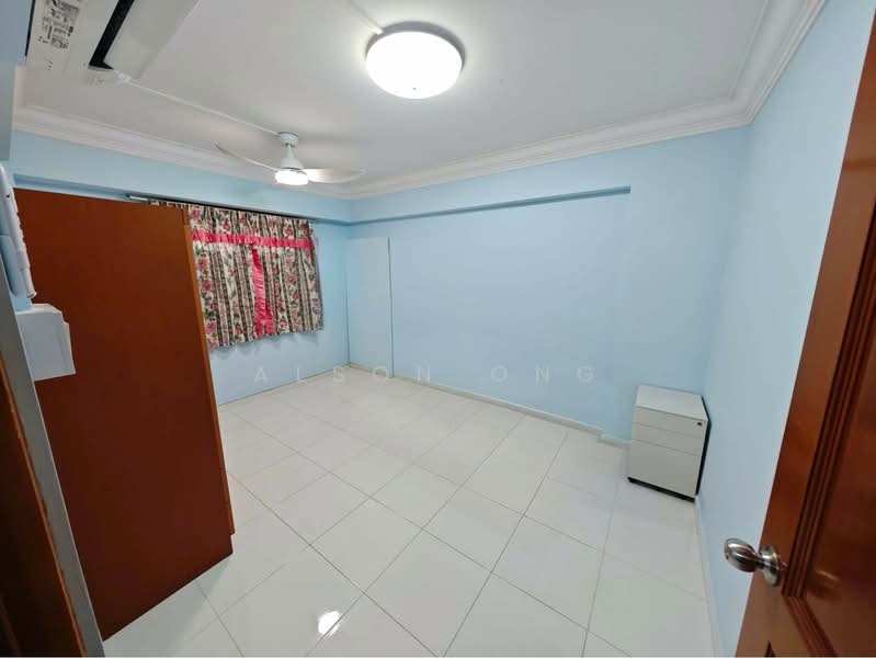 534 Bedok North Street 3, 534 Bedok North Street 3, 1 Bedroom, 434 sqft, HDB Flat For Rent, by Alson Ong, 500100210 - Bedroom - PropertyGuru.com.sg