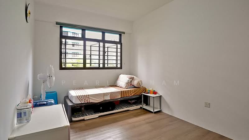 196B Boon Lay Drive HDB Flat For Sale at S$ 830,000 | PropertyGuru Singapore - Bedroom