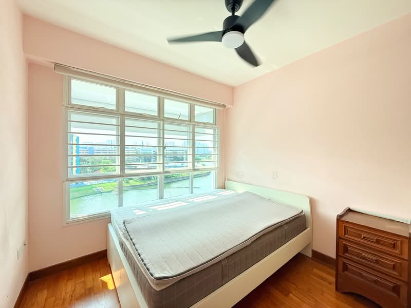 8A Upper Boon Keng Road HDB Flat For Sale at S$ 838,000 | PropertyGuru Singapore - Master bedroom