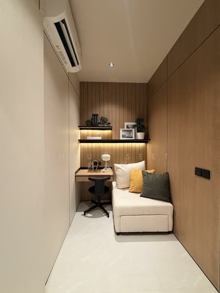 The Ranz Apartment For Sale at S$ 1,600,000 | PropertyGuru Singapore - Study