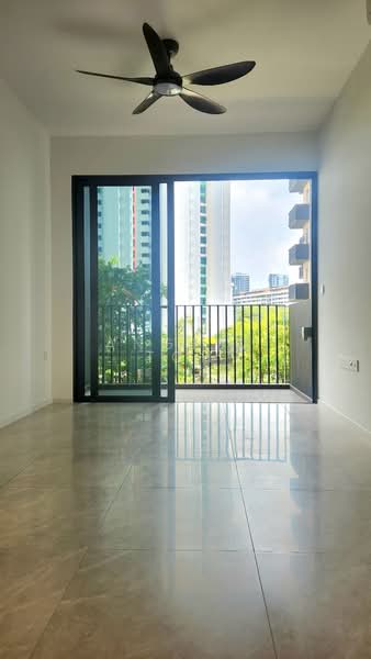 Piccadilly Grand Condominium For Sale at S$ 1,408,000 | PropertyGuru Singapore - Balcony