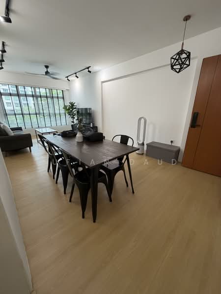 224A Sumang Lane HDB Flat For Sale at S$ 670,000 | PropertyGuru Singapore - Dining Room