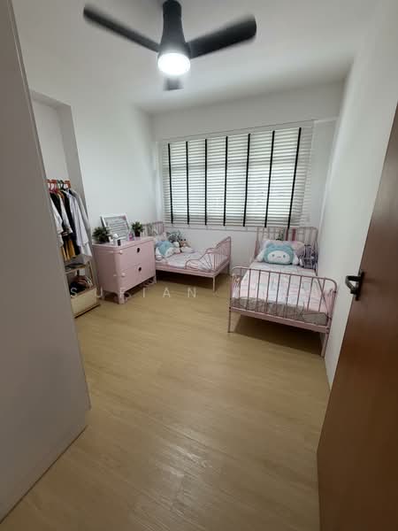 224A Sumang Lane HDB Flat For Sale at S$ 670,000 | PropertyGuru Singapore - Common Room 2
