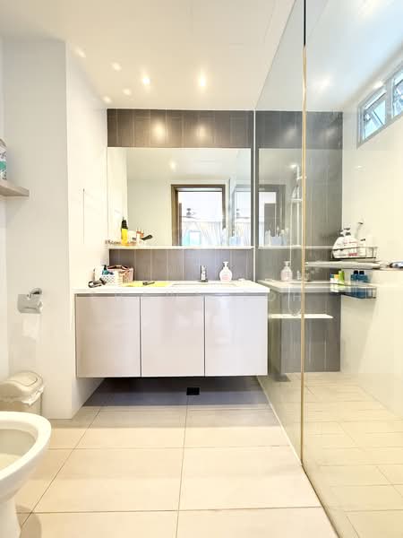 CityLife @ Tampines, 53 Tampines Central 7, 3 Bedrooms, 1,098 sqft, Executive Condominium For Rent, by Shawn Toh, 500100237 - Master Bathroom - PropertyGuru.com.sg