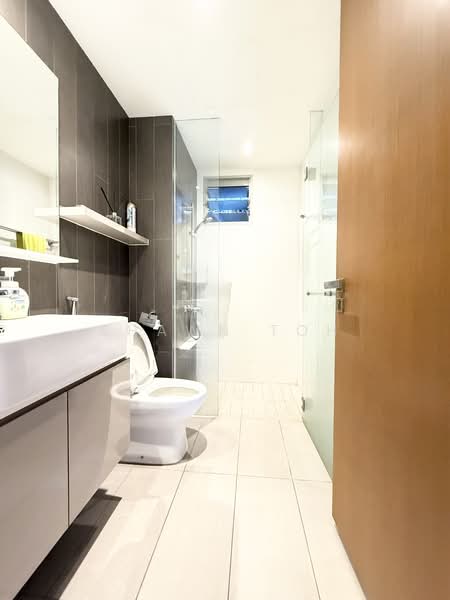 CityLife @ Tampines, 53 Tampines Central 7, 3 Bedrooms, 1,098 sqft, Executive Condominium For Rent, by Shawn Toh, 500100237 - Common Bathroom - PropertyGuru.com.sg