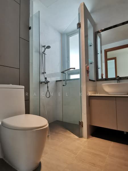 Goldenhill Park Condo, 66 Mei Hwan Drive, 2 Bedrooms, 926 sqft, Condominium For Rent, by Rachel Koh, 500100240 - Bathroom - PropertyGuru.com.sg