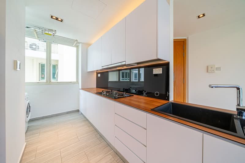 Goldenhill Park Condo, 66 Mei Hwan Drive, 2 Bedrooms, 926 sqft, Condominium For Rent, by Rachel Koh, 500100240 - Kitchen - PropertyGuru.com.sg