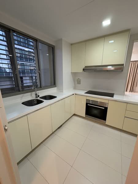 One Shenton Condominium For Sale at S$ 3,300,000 | PropertyGuru Singapore - Kitchen