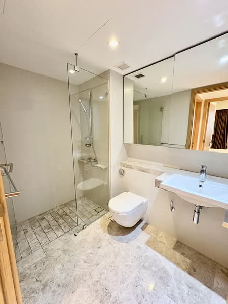One Shenton Condominium For Sale at S$ 3,300,000 | PropertyGuru Singapore - Bathroom