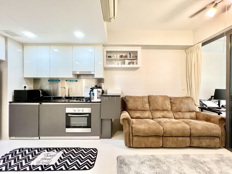 Hedges Park Condominium Condominium For Sale at S$ 750,000 | PropertyGuru Singapore - Kitchen