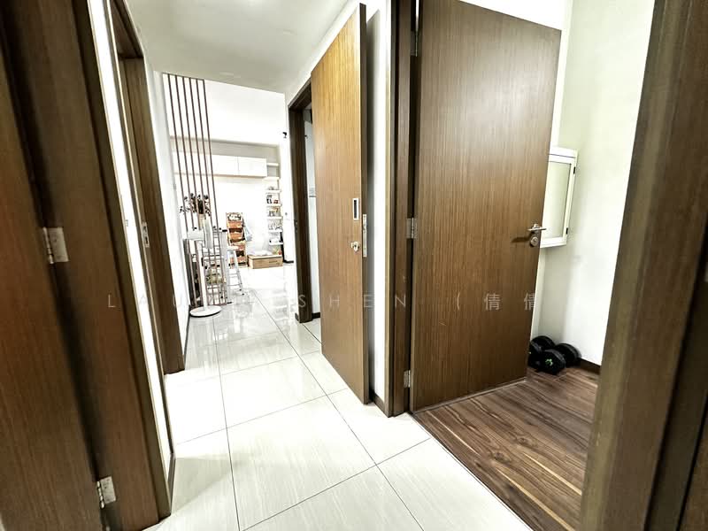 Bellewoods, 100 Woodlands Avenue 5, 3 Bedrooms, 939 sqft, Executive Condominium For Rent, by Laura Shen (倩倩）, 500100252 - Corridor - PropertyGuru.com.sg