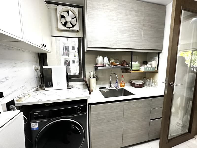 Bellewoods, 100 Woodlands Avenue 5, 3 Bedrooms, 939 sqft, Executive Condominium For Rent, by Laura Shen (倩倩）, 500100252 - Kitchen - PropertyGuru.com.sg