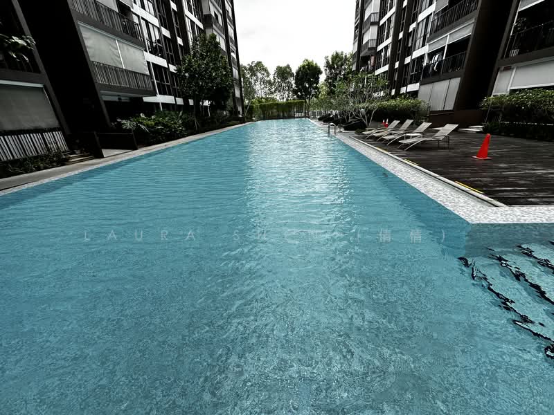 Bellewoods, 100 Woodlands Avenue 5, 3 Bedrooms, 939 sqft, Executive Condominium For Rent, by Laura Shen (倩倩）, 500100252 - Exterior-Swimming pool - PropertyGuru.com.sg