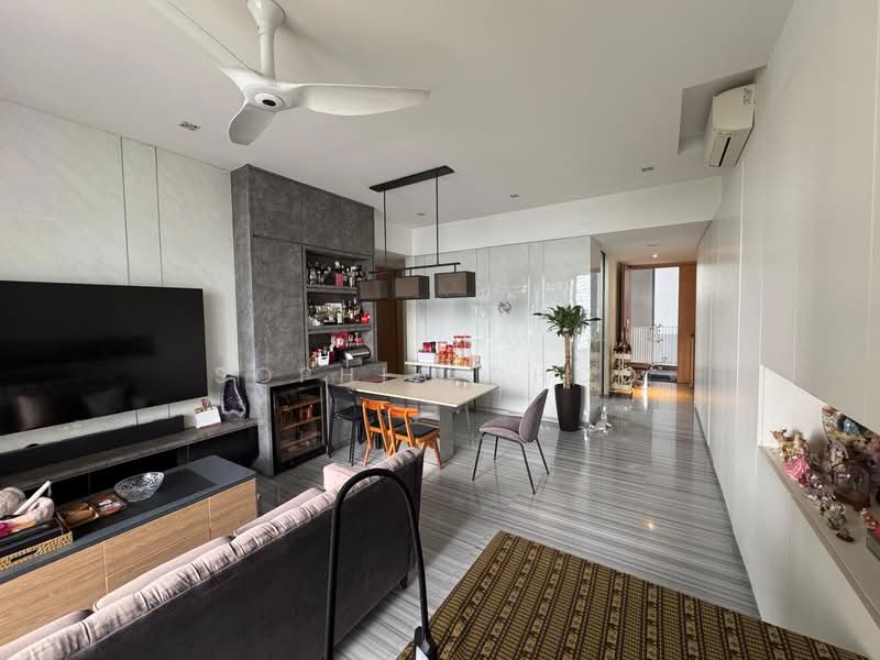 Cube 8 Condominium For Sale at S$ 2,880,000 | PropertyGuru Singapore - Living Room