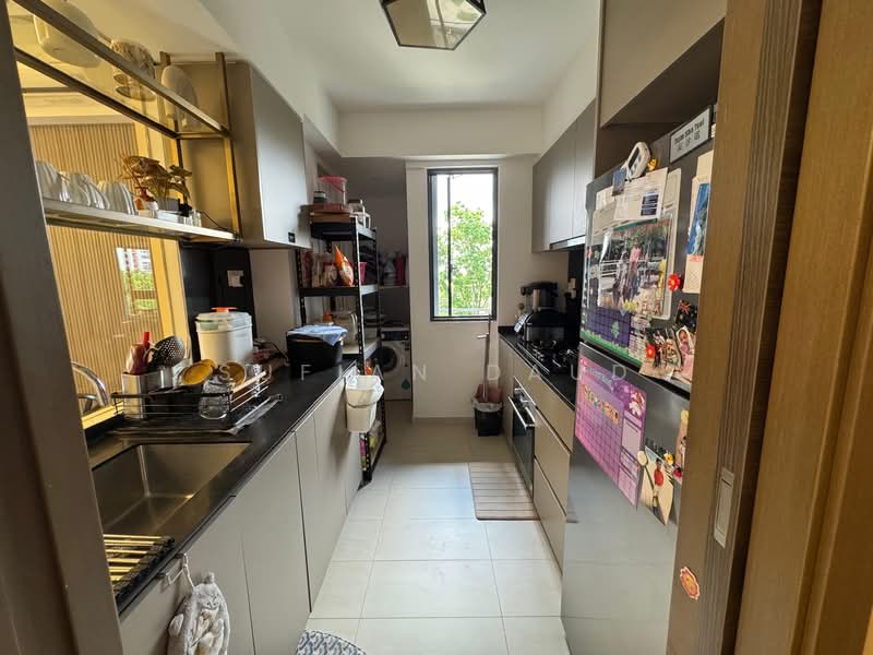 The Florence Residences Condominium For Sale at S$ 2,300,000 | PropertyGuru Singapore - Kitchen