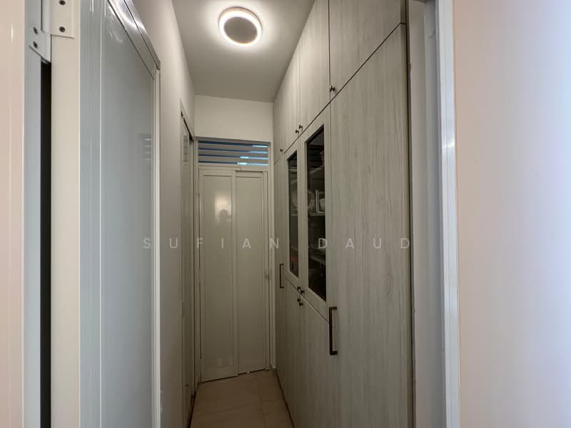 The Florence Residences Condominium For Sale at S$ 2,300,000 | PropertyGuru Singapore - Corridor