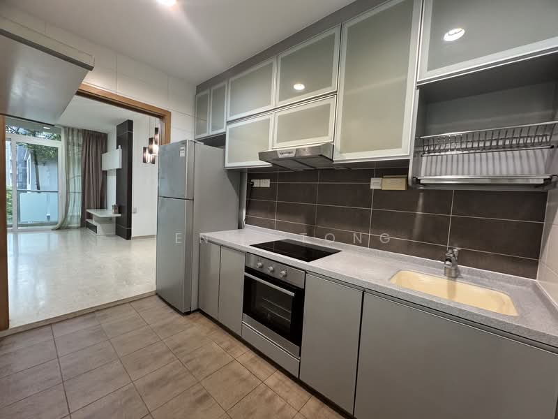 Sunshine Grandeur Apartment For Sale at S$ 1,670,000 | PropertyGuru Singapore - Kitchen