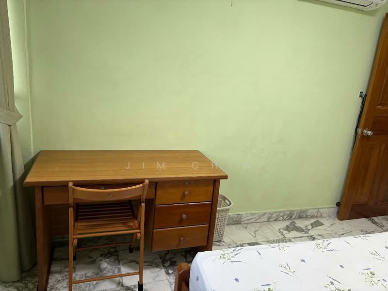 529 Jurong West Street 52, 529 Jurong West Street 52, Room Rental, 100 sqft, HDB Flat For Rent, by Jim Chia, 500100264 - Bedroom - PropertyGuru.com.sg