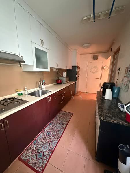 176D Edgefield Plains, 176D Edgefield Plains, 3 Bedrooms, 936 sqft, HDB Flat For Sale, by Fadzlin MNoor, 500100268 - Kitchen - PropertyGuru.com.sg