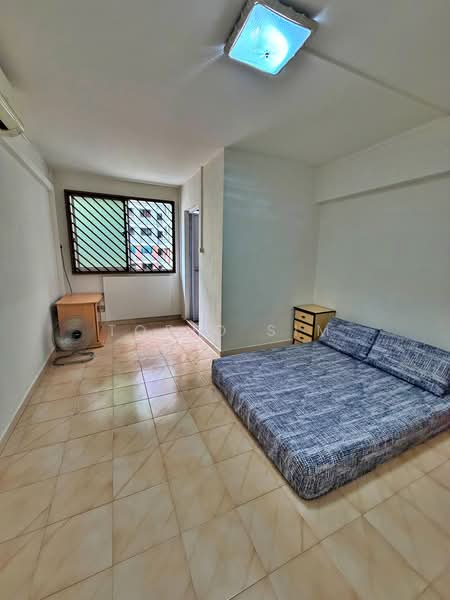 888 Tampines Street 81 HDB Flat For Sale at S$ 638,888 | PropertyGuru Singapore - Bedroom