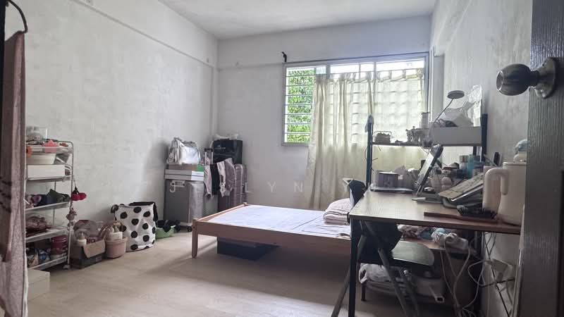 235 Bukit Batok East Avenue 5, 235 Bukit Batok East Avenue 5, 3 Bedrooms, 979 sqft, HDB Flat For Sale, by Jeslyn Yu, 500100271 - Bedroom - PropertyGuru.com.sg