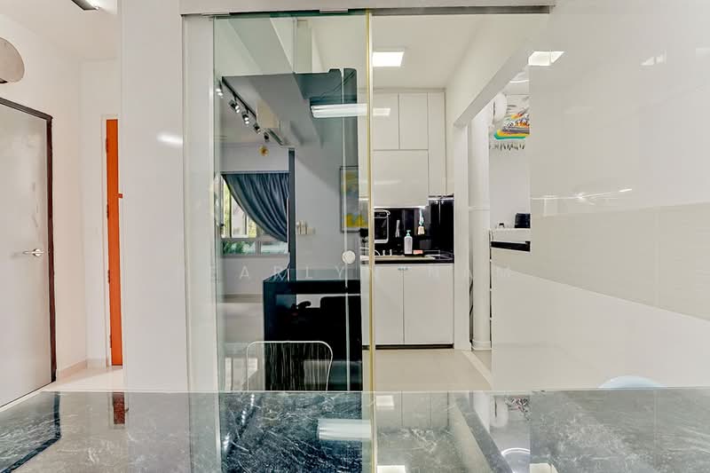 590A Ang Mo Kio Street 51 HDB Flat For Sale at S$ 750,000 | PropertyGuru Singapore - Kitchen