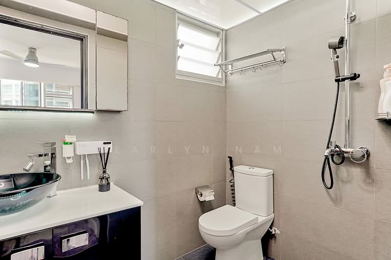 590A Ang Mo Kio Street 51 HDB Flat For Sale at S$ 750,000 | PropertyGuru Singapore - Bathroom