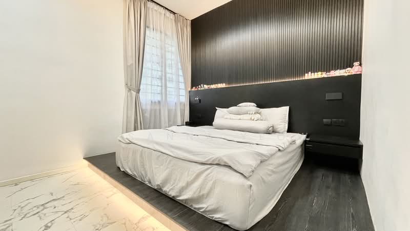 520 Jelapang Road HDB Flat For Sale at S$ 530,000 | PropertyGuru Singapore - Bedroom