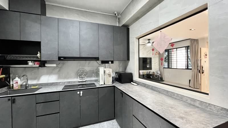 520 Jelapang Road HDB Flat For Sale at S$ 530,000 | PropertyGuru Singapore - Kitchen