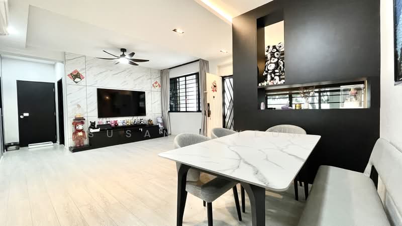 520 Jelapang Road HDB Flat For Sale at S$ 530,000 | PropertyGuru Singapore - Living Room