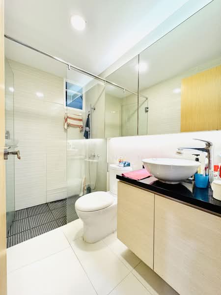 The Tampines Trilliant Executive Condominium For Sale at S$ 2,787,888 | PropertyGuru Singapore - Bathroom
